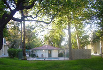 508 East Mission Avenue Apartment Exterior