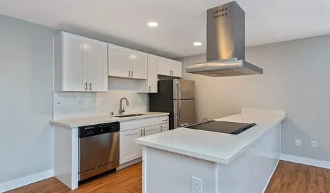 335 West Lincoln Apartments Amenities