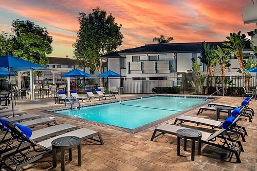 Escondido 13th Avenue Apartments exterior
