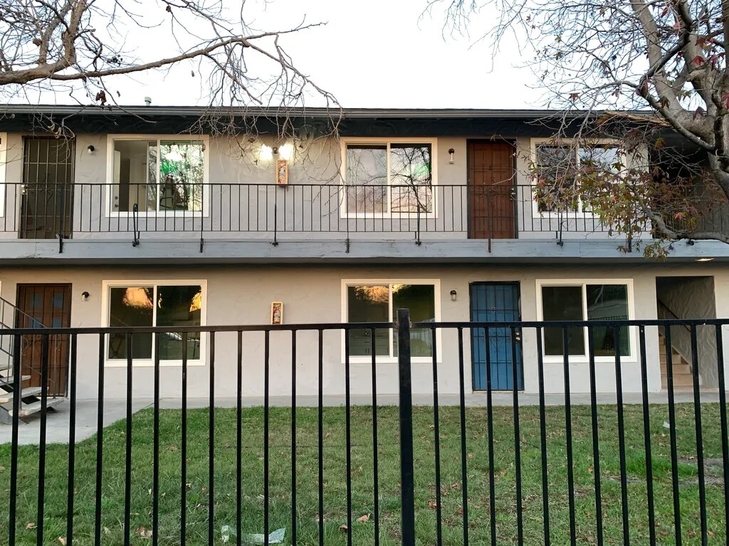 250 North Cedar Apartments Amenities