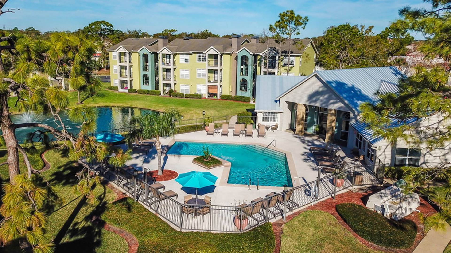 1020 at Winter Springs Exterior