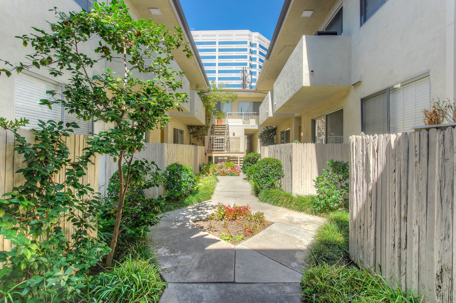 12333 Texas Apartments Exterior