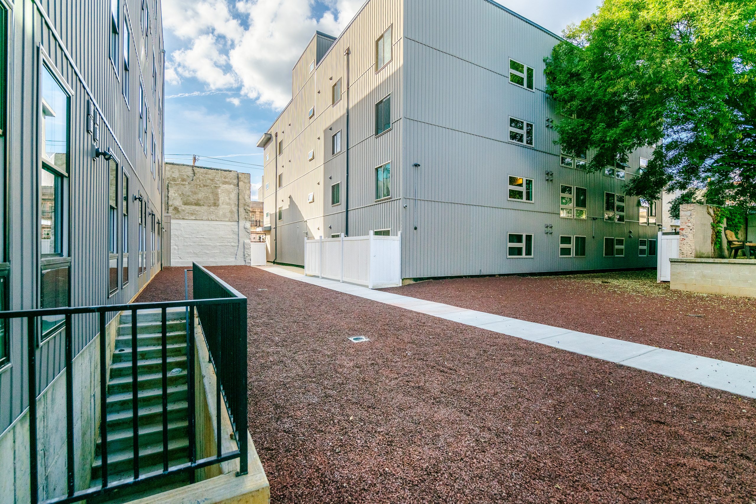 1439 Federal St exterior