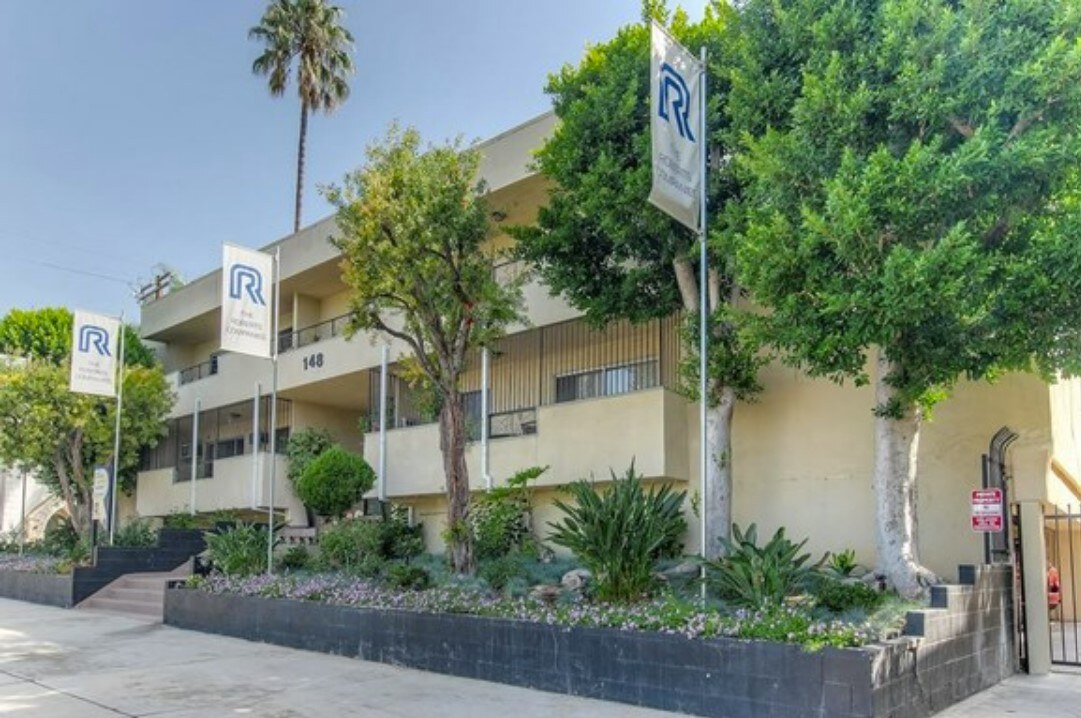 148 St Andrews Apartments Exterior