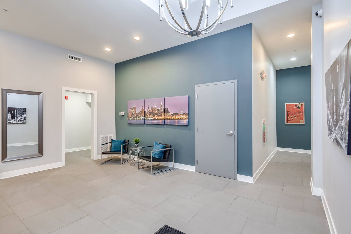 1607 Catharine Street Amenities