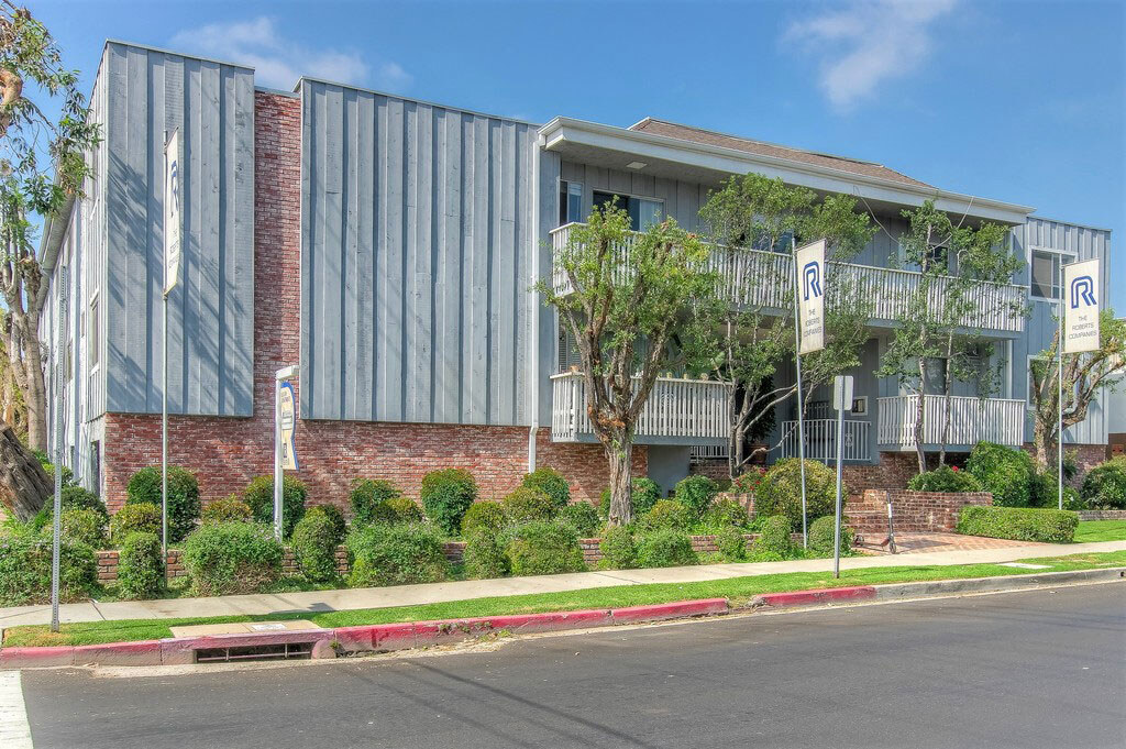 1675 Colby Apartments Amenities