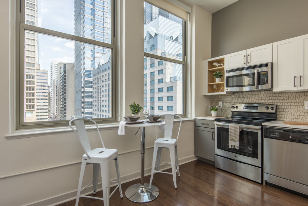 1700 Chestnut exterior