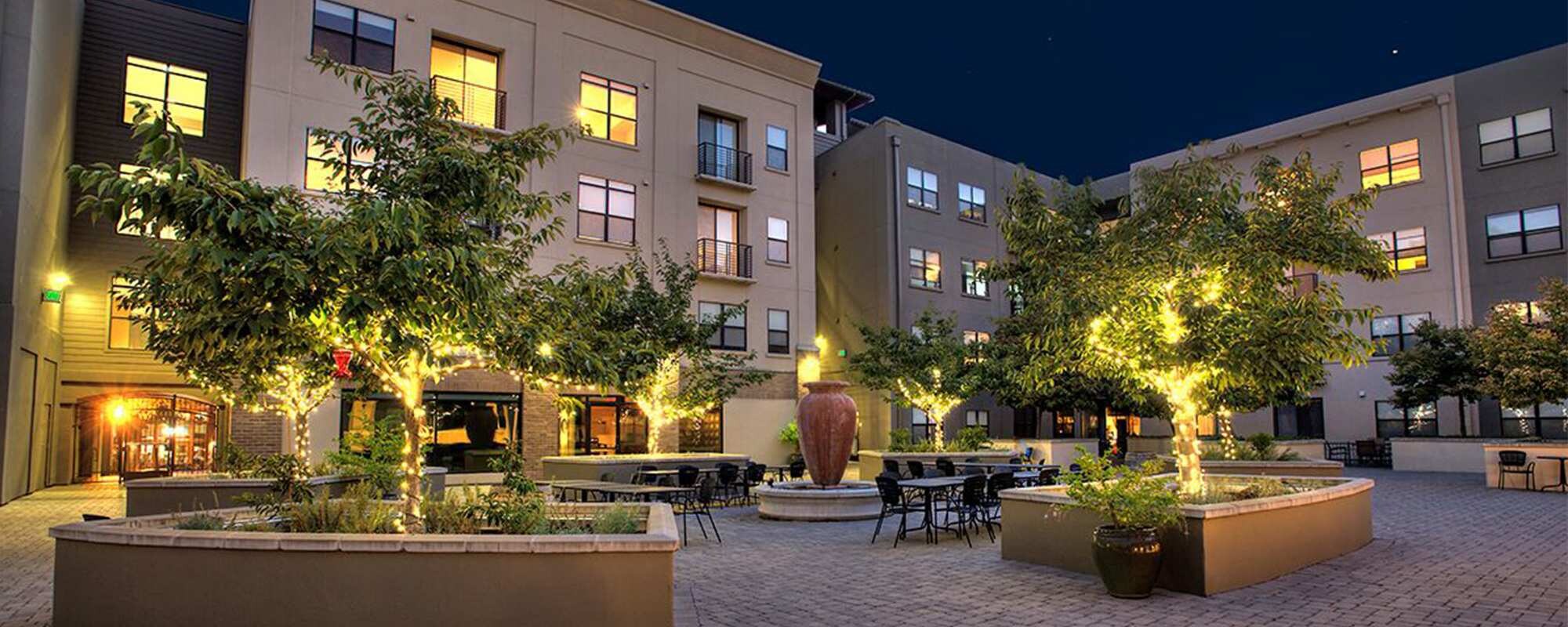 1801L Apartments exterior
