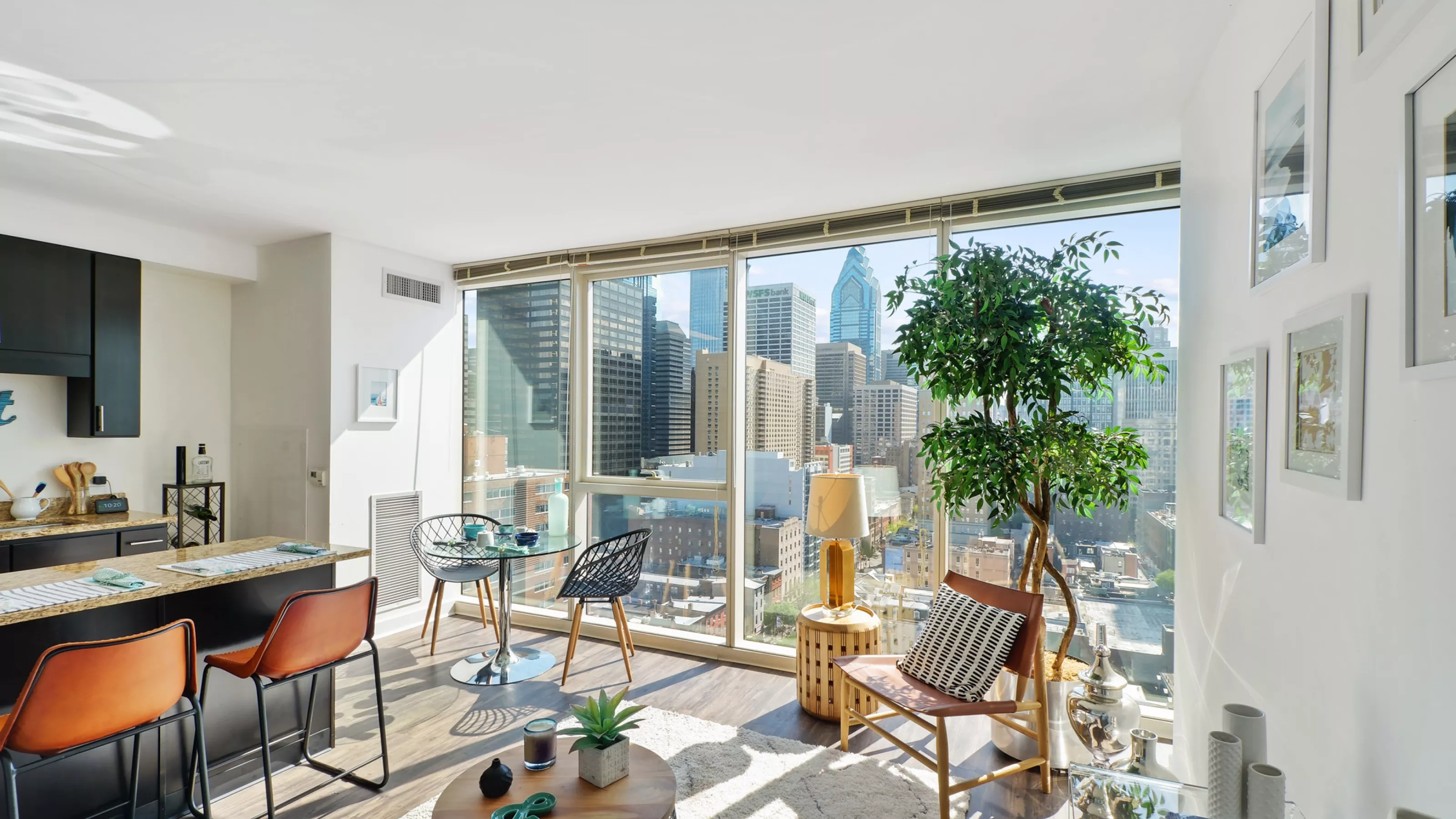 2116 Chestnut exterior