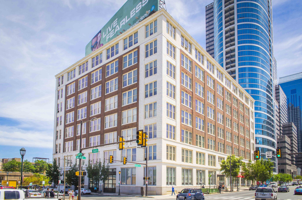 2121 Market Street exterior