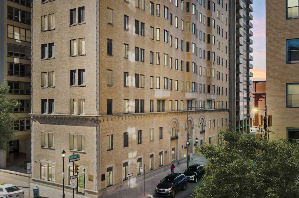 222 Rittenhouse Amenities