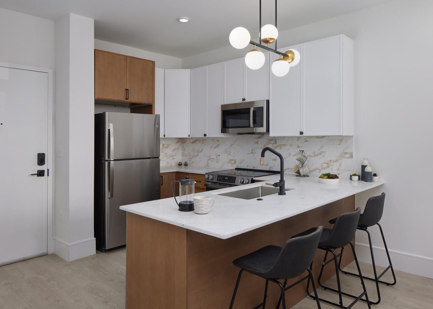 23 West Amenities