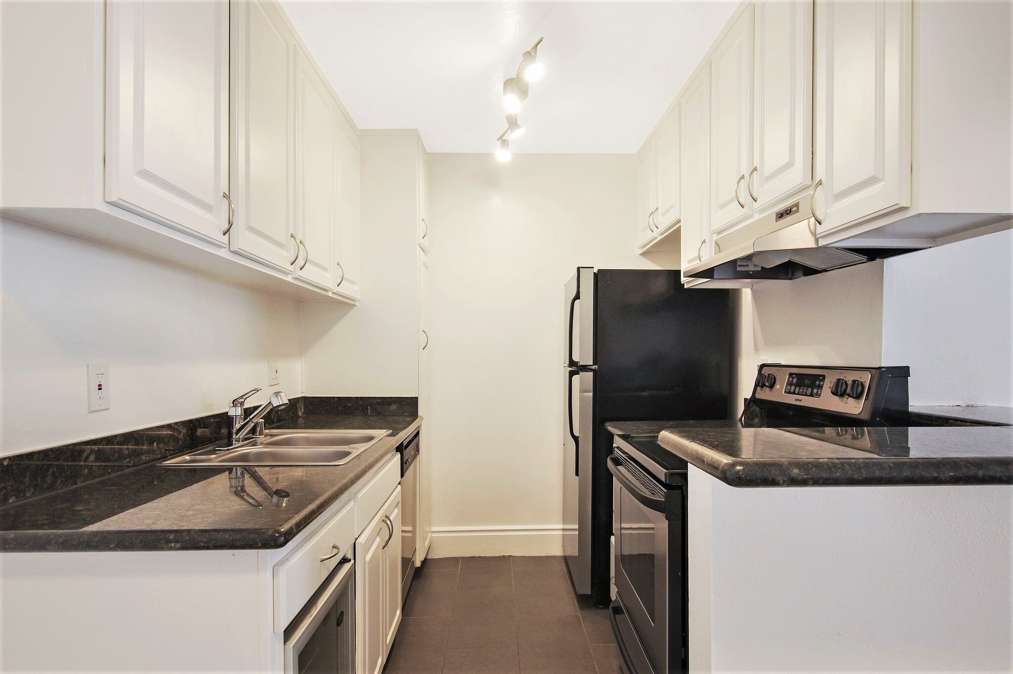 249 La Fayette Apartments Amenities
