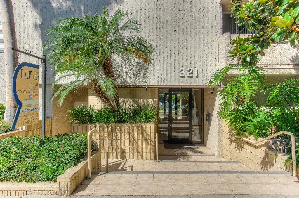 321 Sherbourne Apartments Amenities