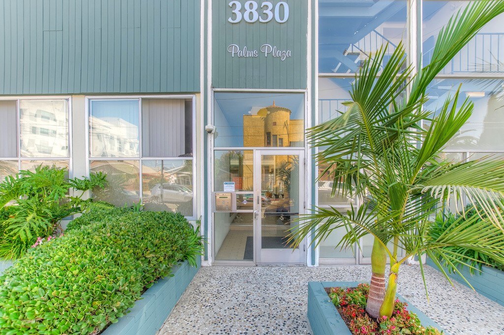 3830 Vinton Apartments exterior