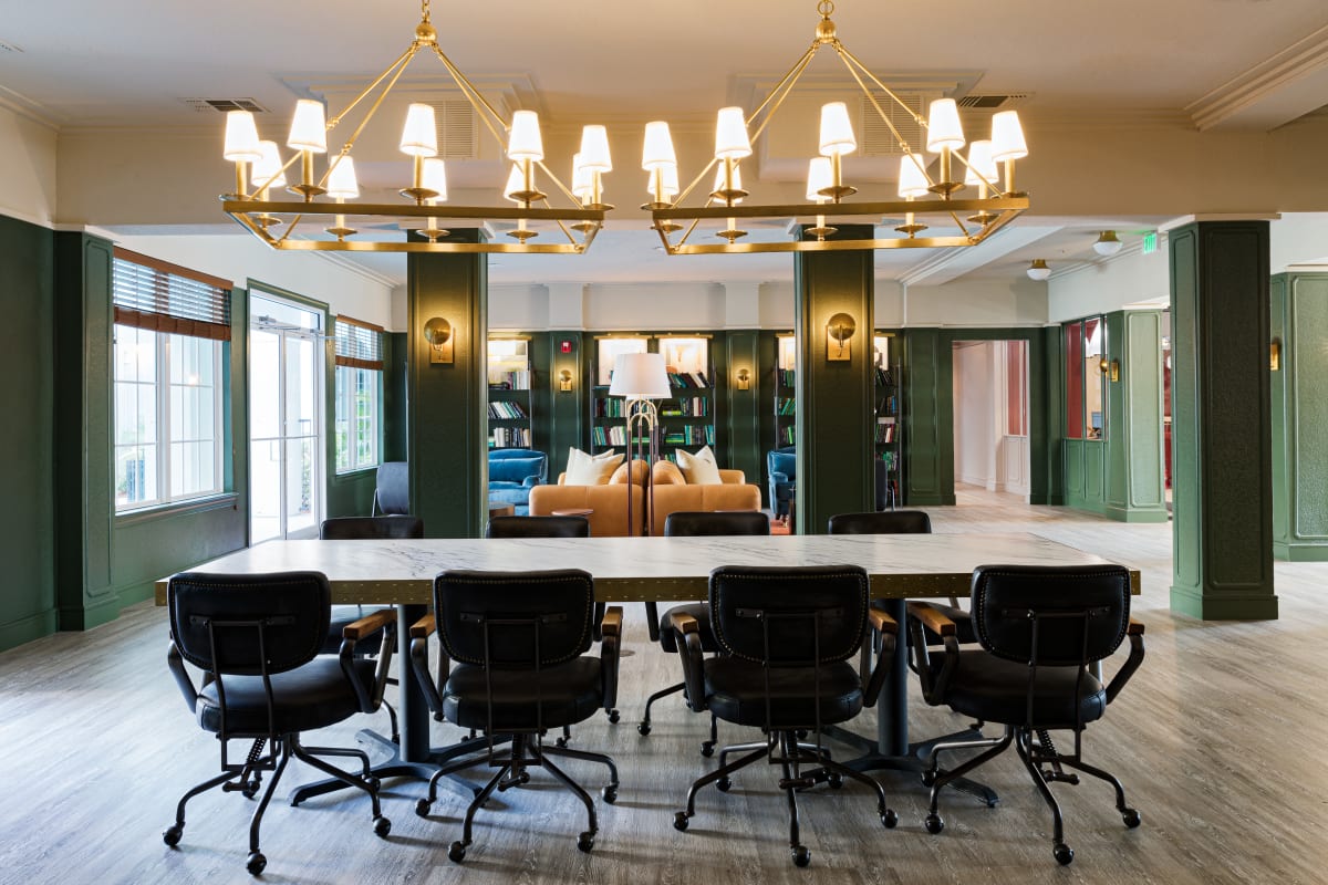 4050 Lofts Amenities