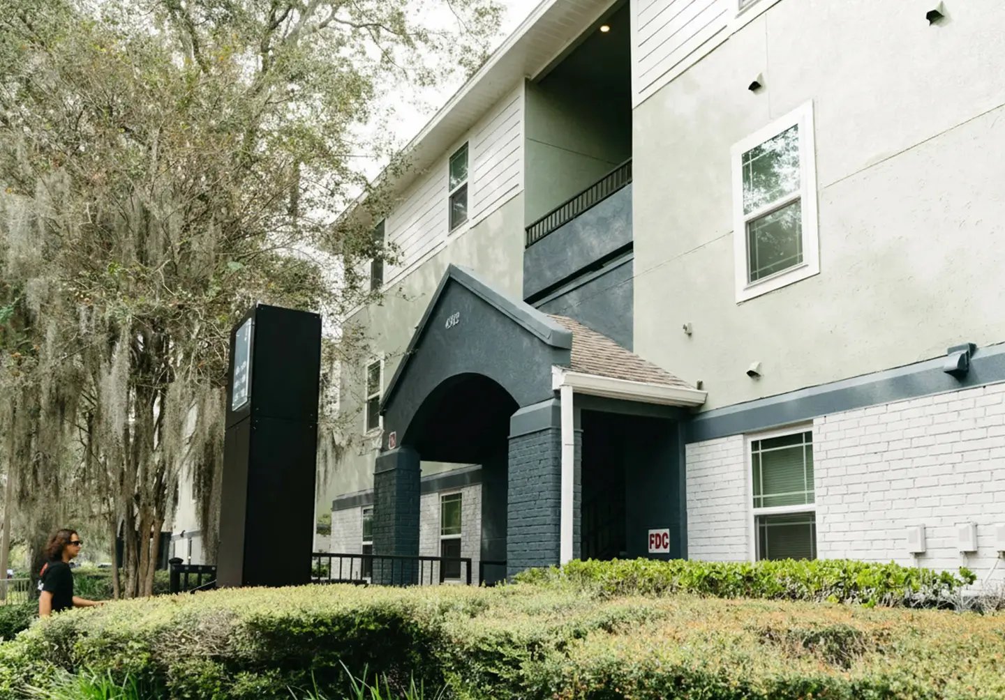42N exterior