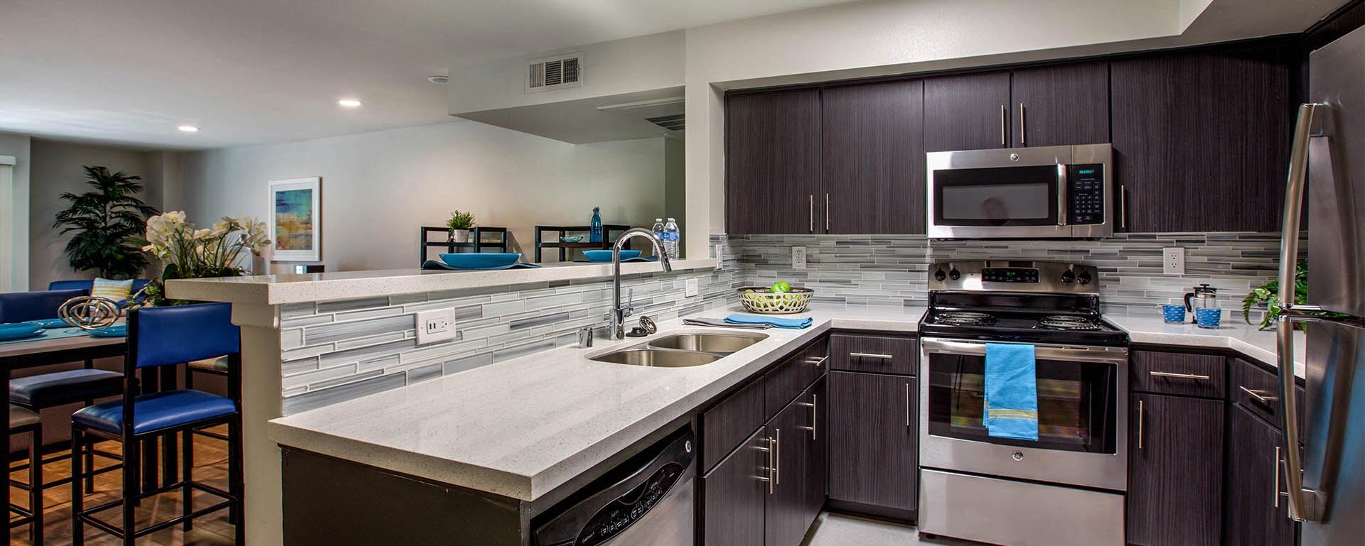 433 Midvale Amenities