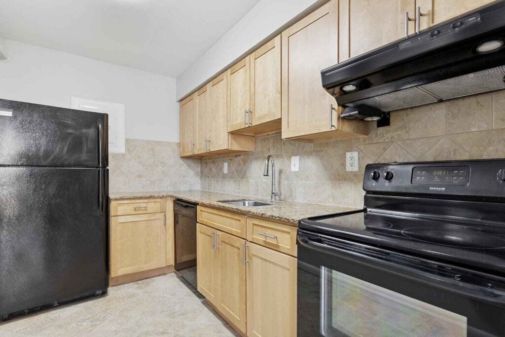 450 Green Apartments Amenities