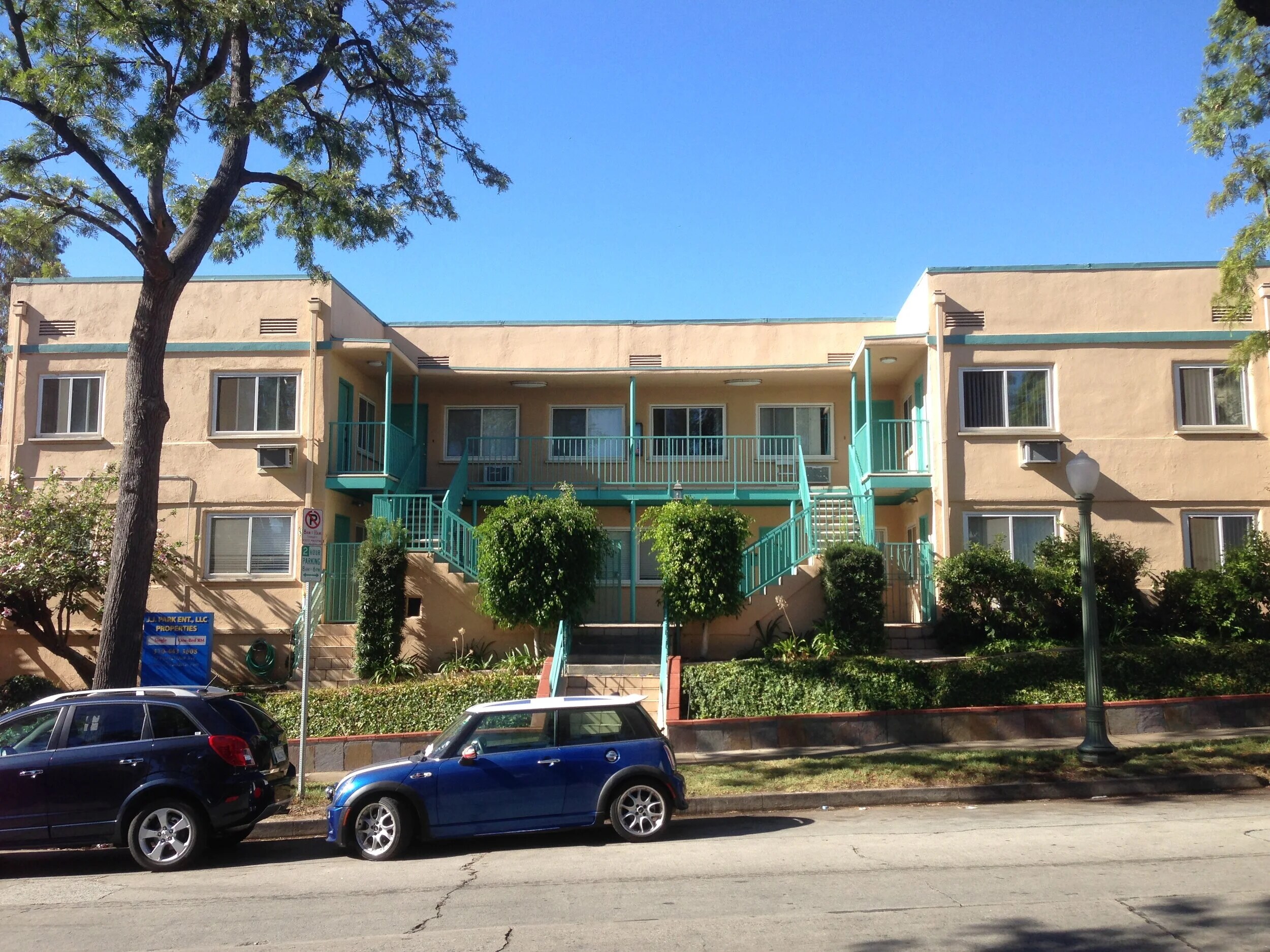 479 Landfair Amenities