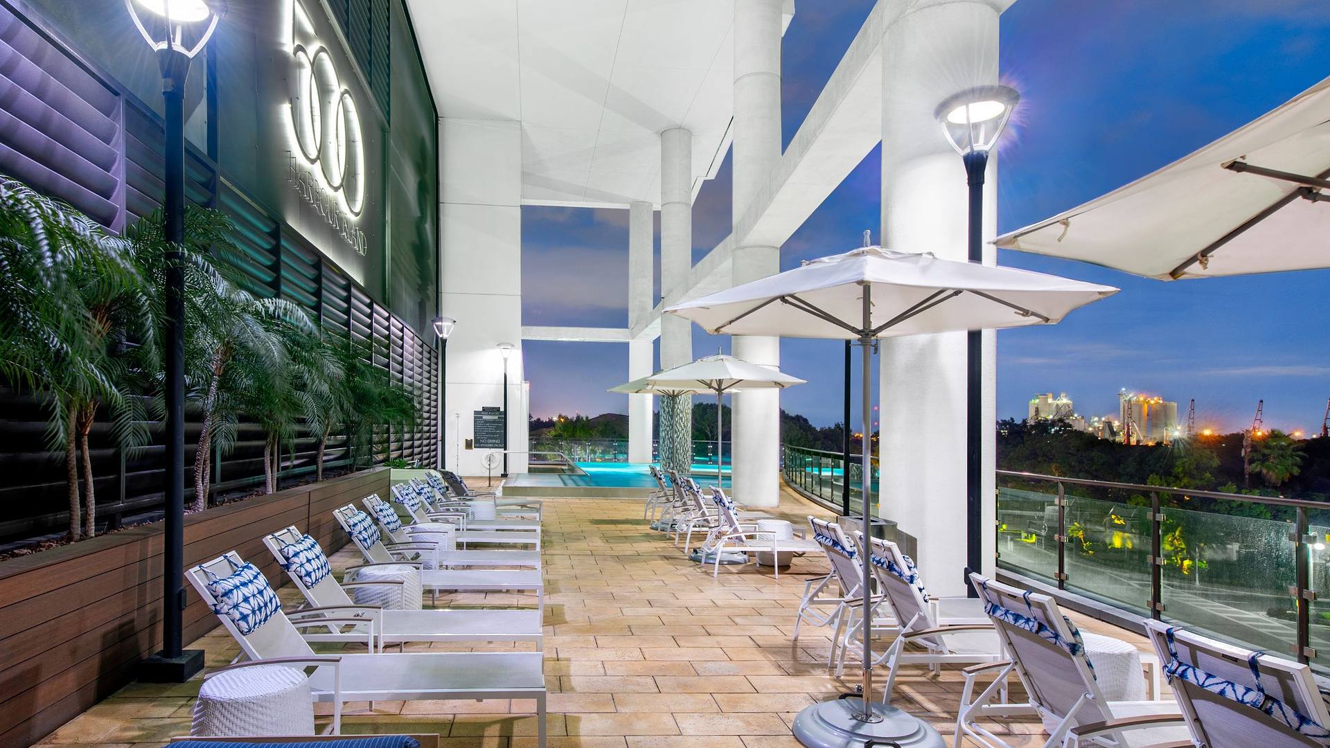 500 Harbour Island exterior