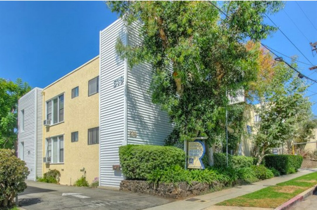519 Barrington Apartments exterior