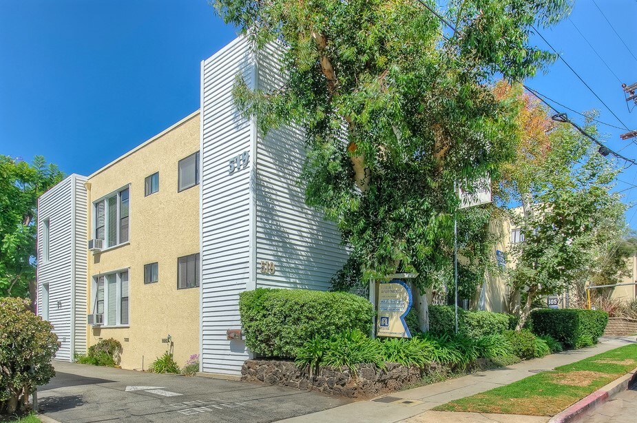 519 Barrington Apartments Amenities