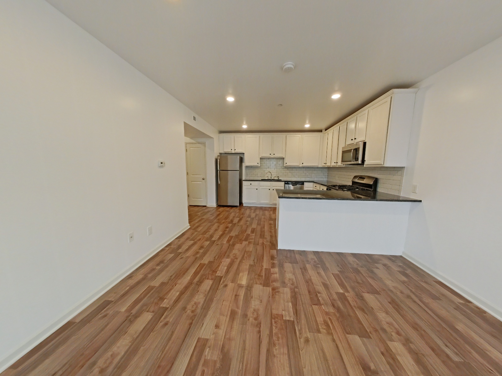 5261 Ridge Ave. Exterior