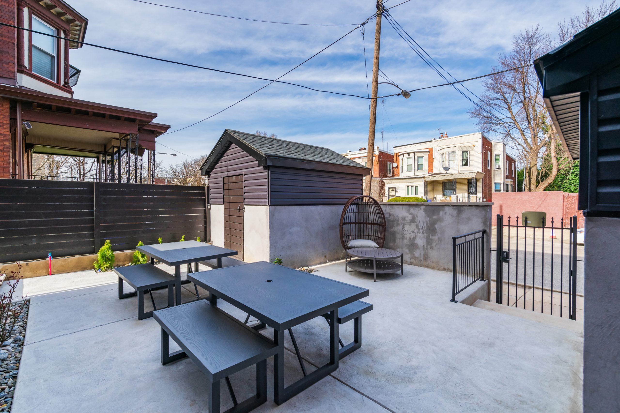 5303 Chester Ave exterior