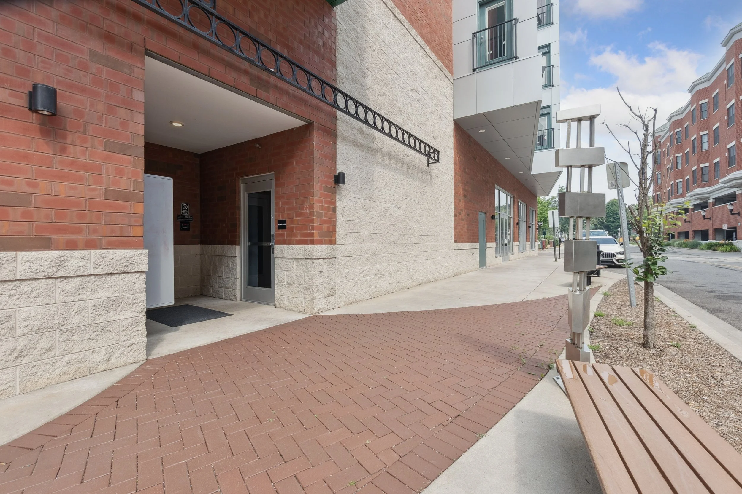 565 Building exterior