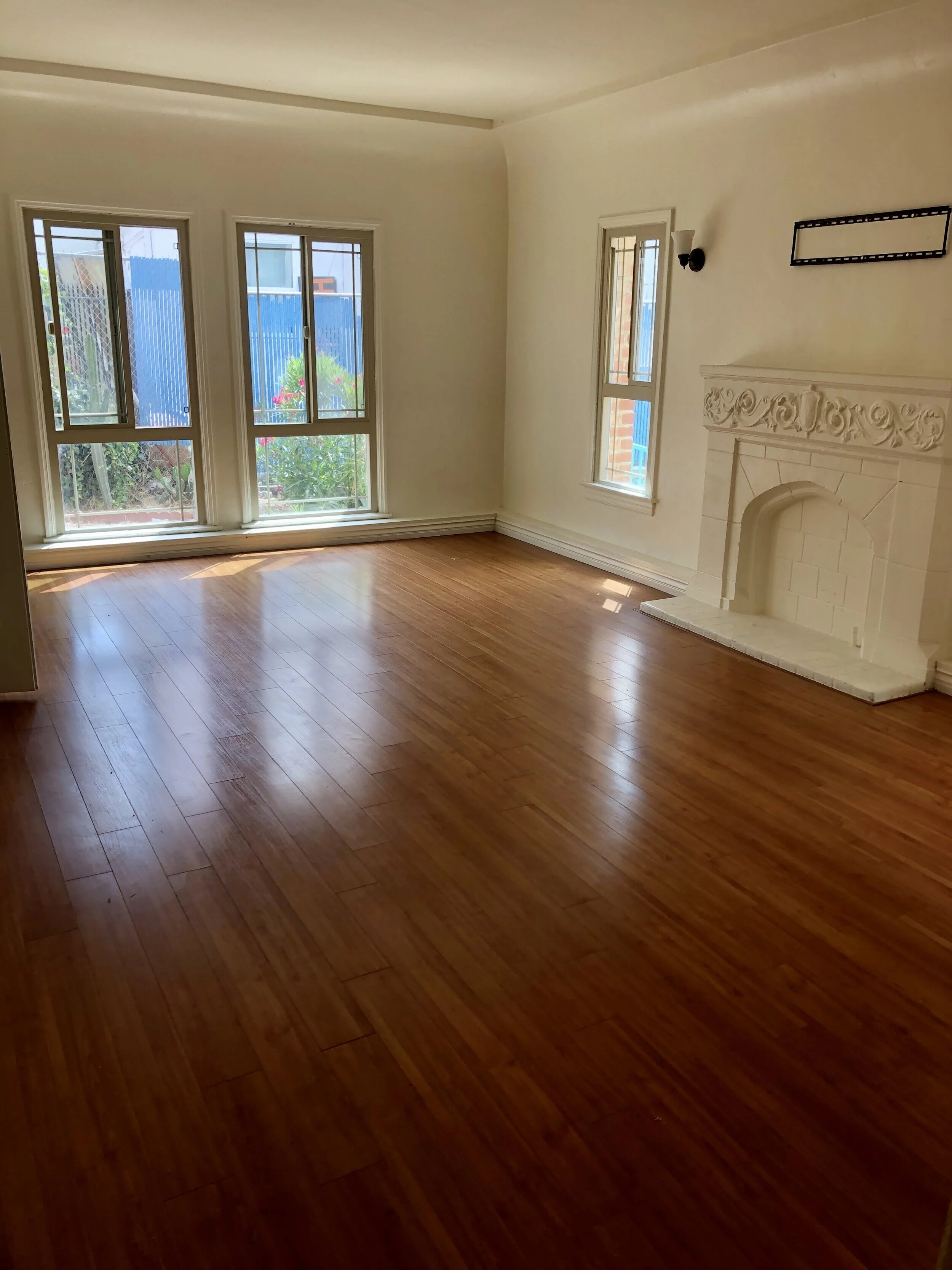 644 Landfair Amenities