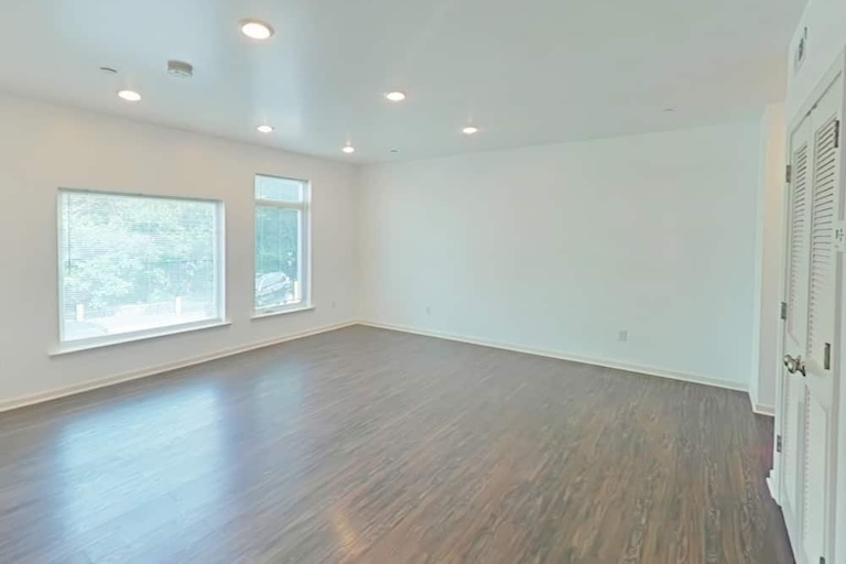 6619 Ridge Ave. Exterior