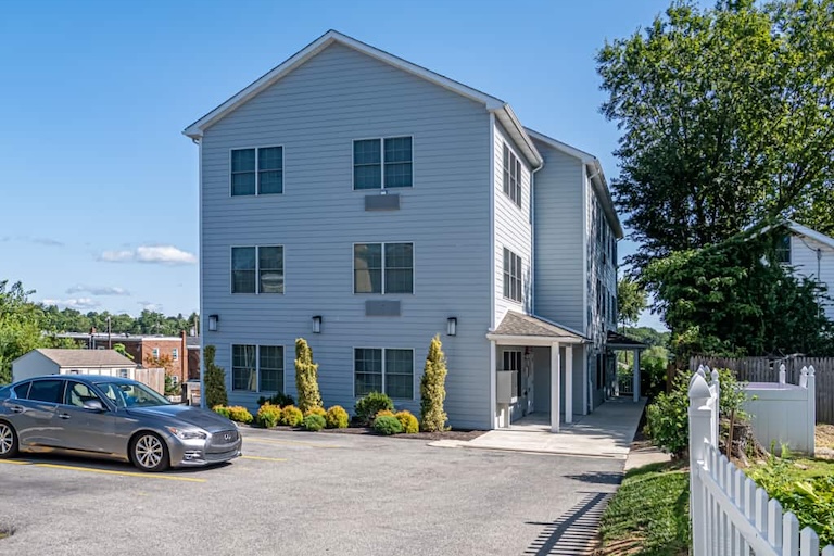 7105 Ridge Ave. Exterior
