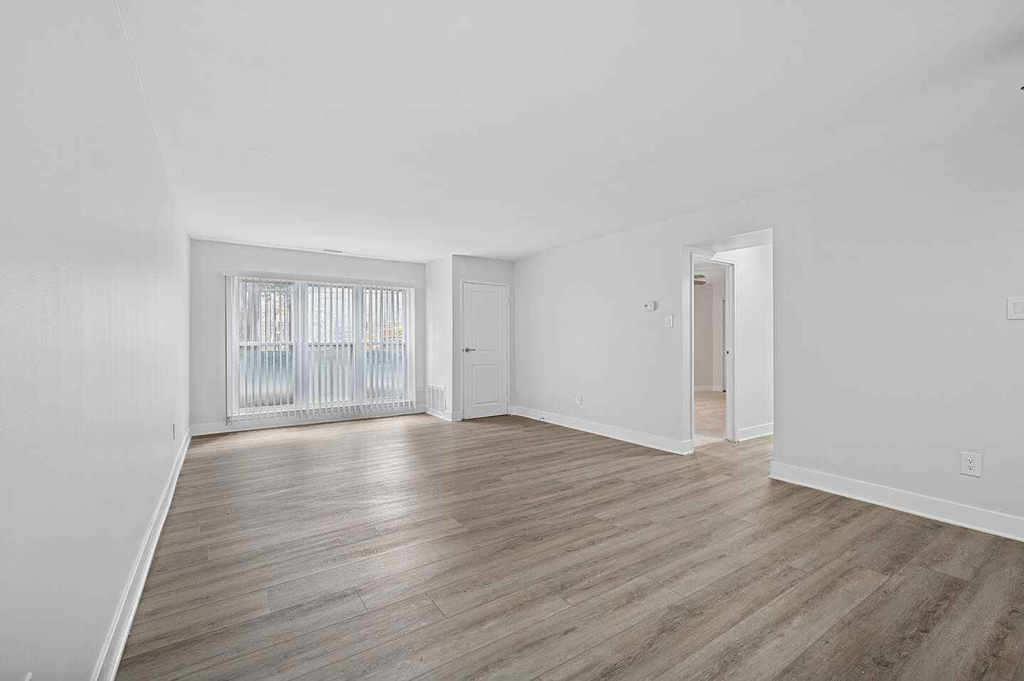 7400 Roosevelt Exterior