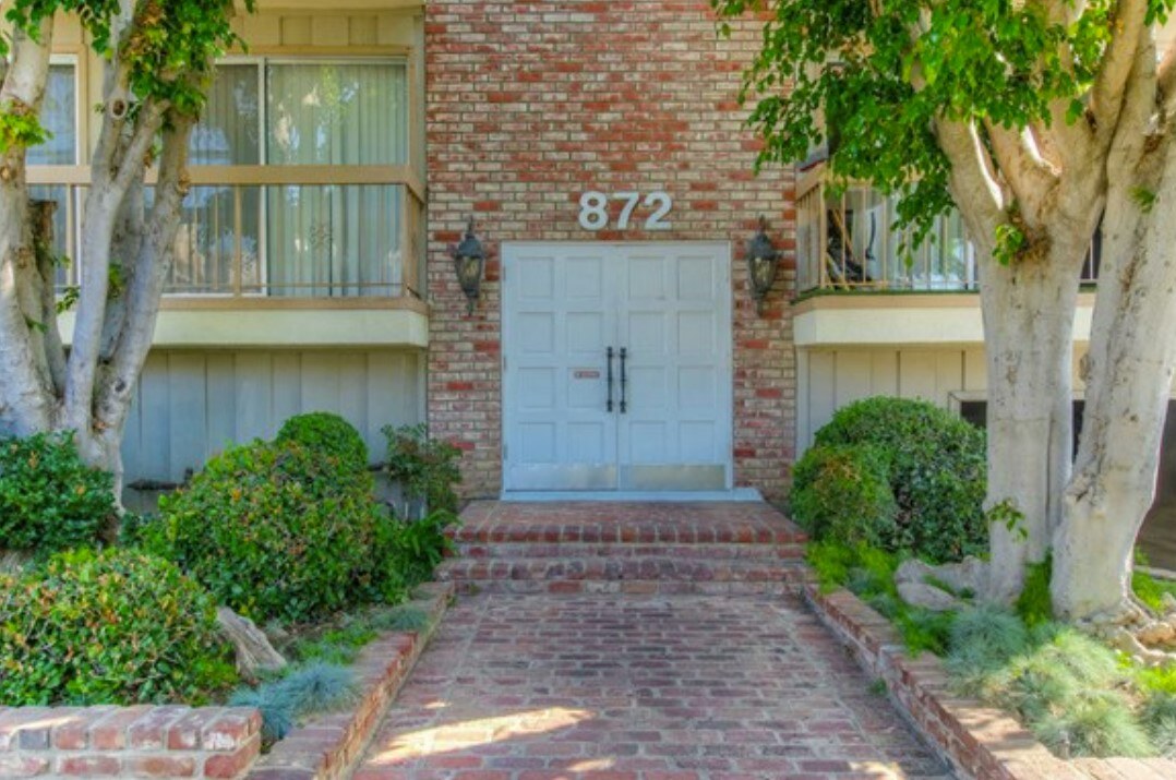 872 Westgate Apartments Exterior