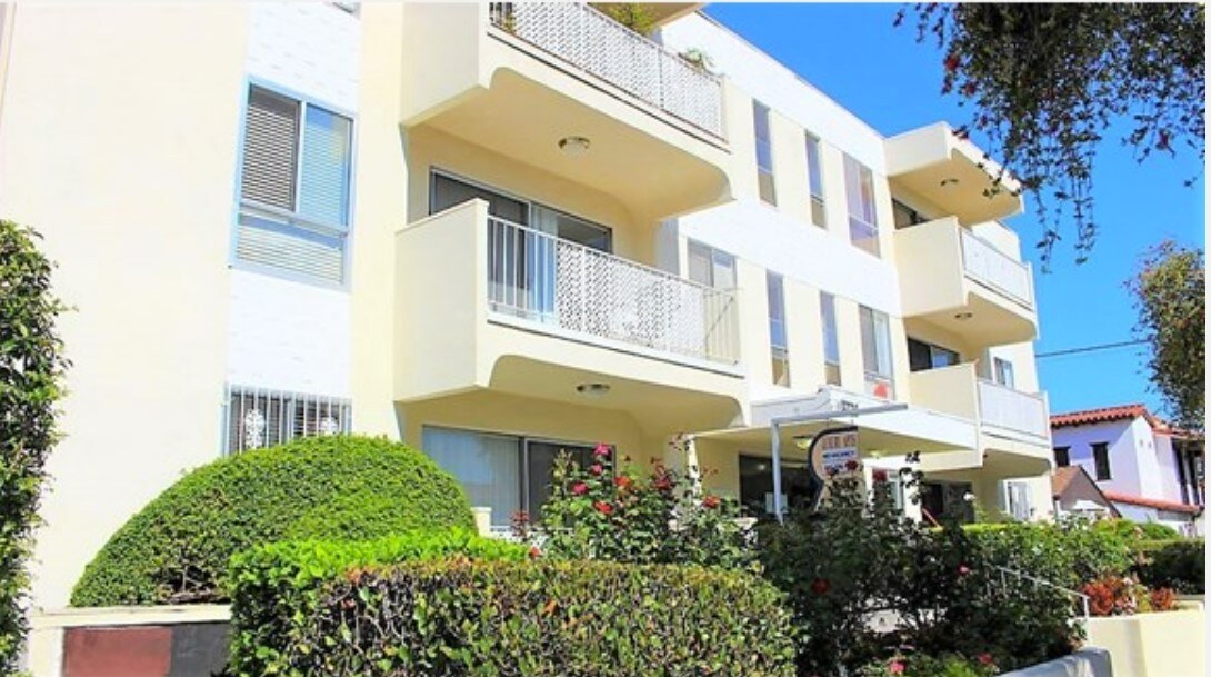 8725 Clifton Apartments Amenities