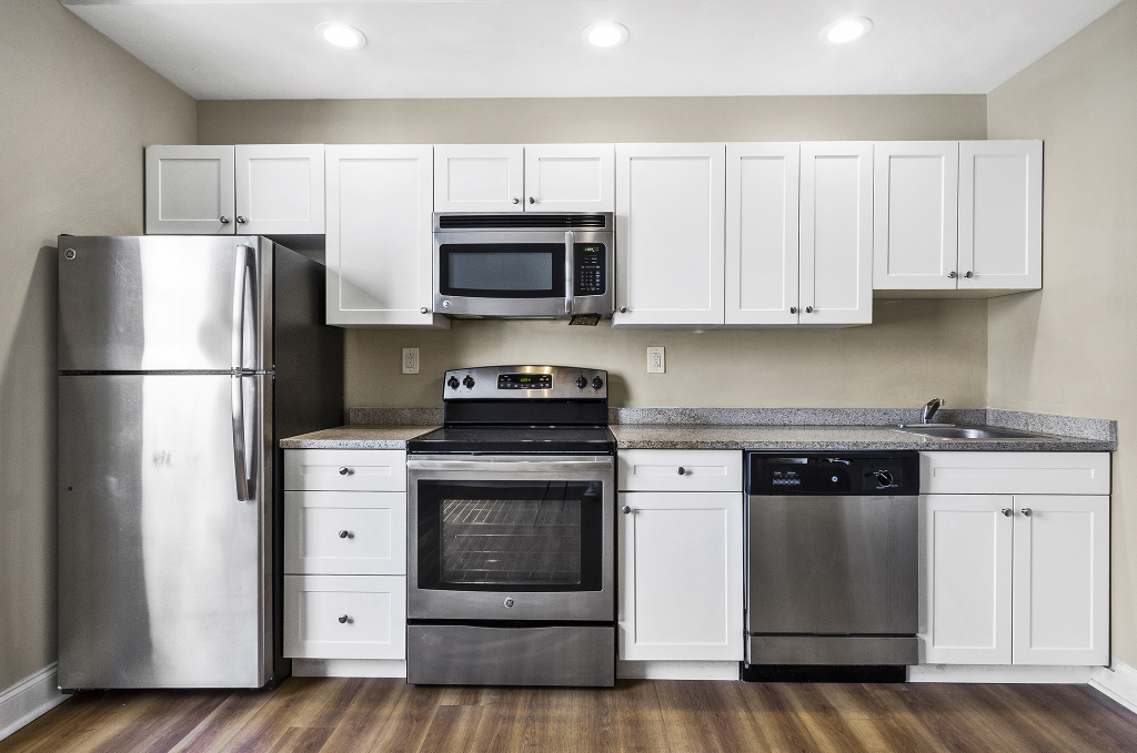 Adelphia House Amenities