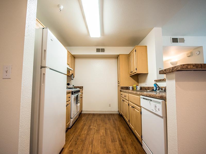 Alhambra at Mace Ranch Amenities