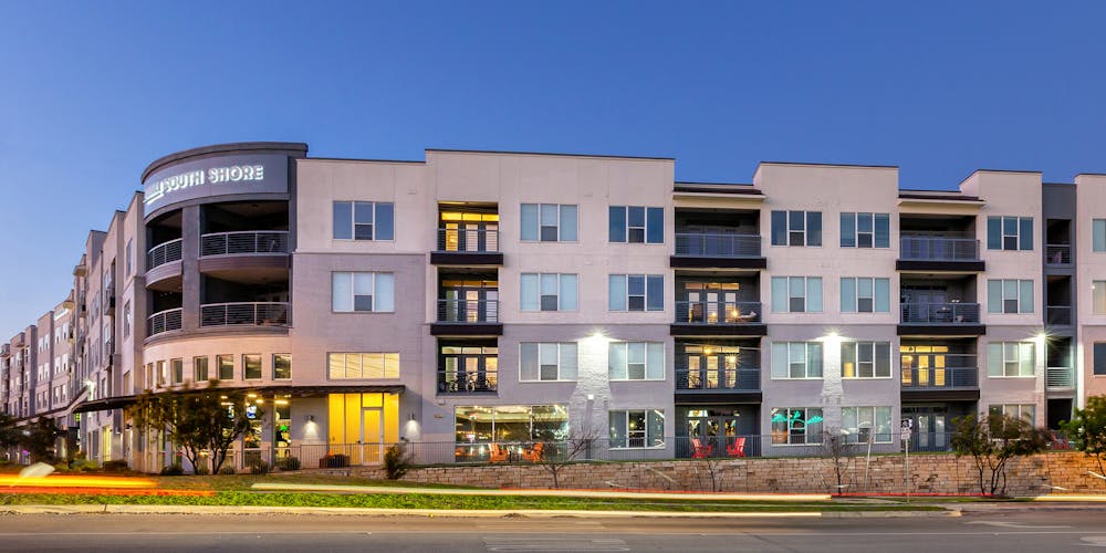 AMLI South Shore exterior