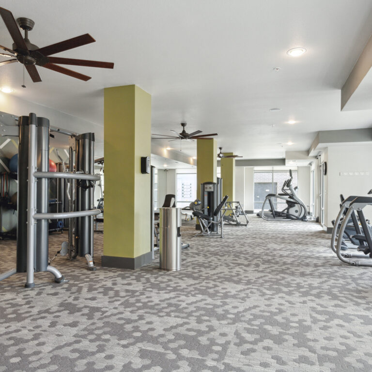 Apex 5510 Amenities