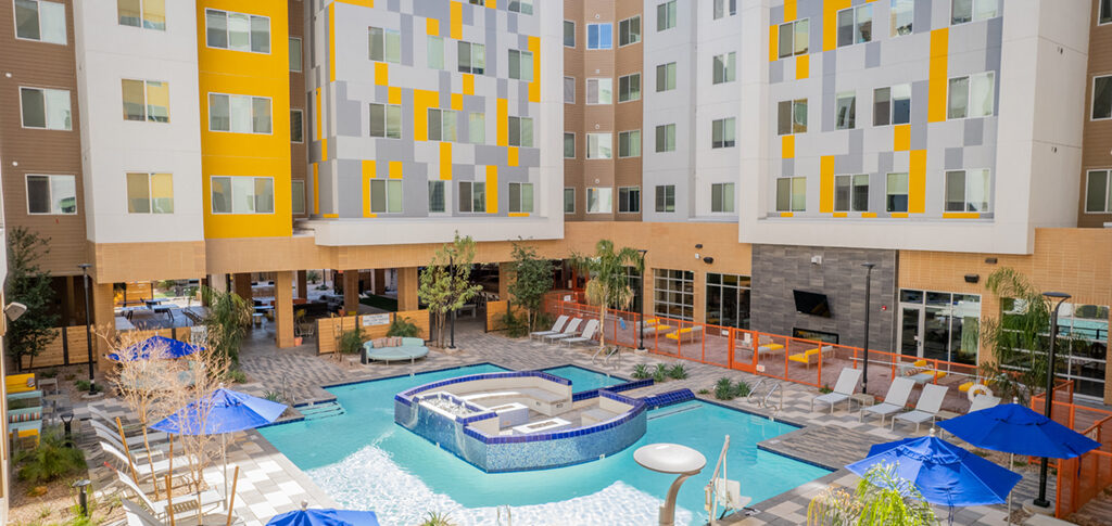 Apollo Tempe exterior