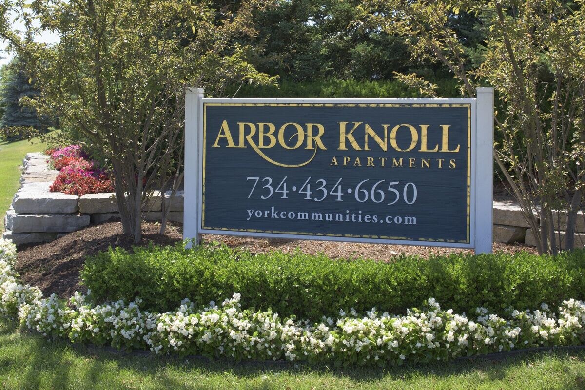 Arbor Knoll Apartments Amenities