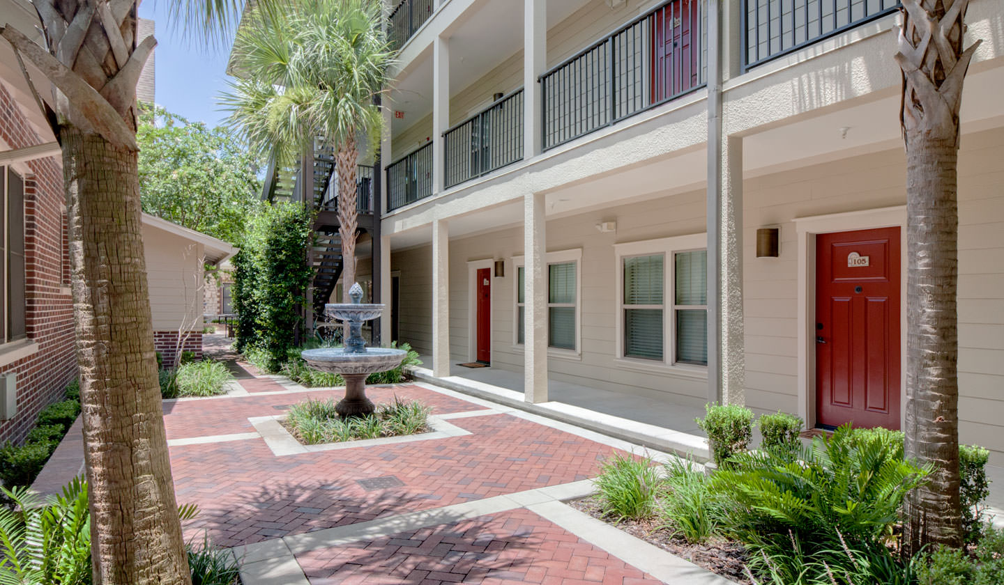Archstone Luxury Apartments Amenities