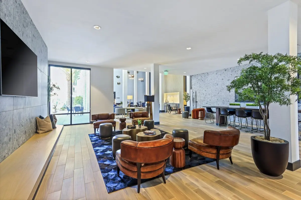Array La Mesa Amenities
