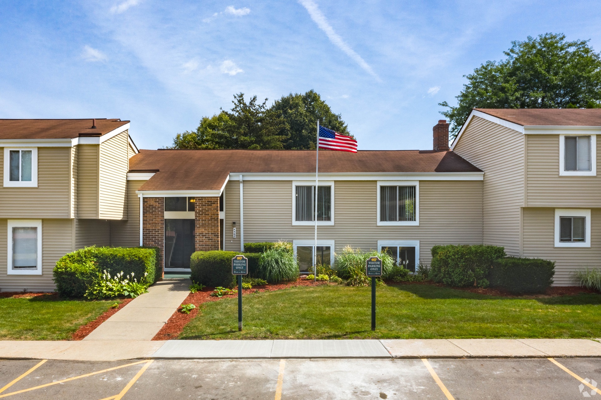 Arrowtree Apartments Amenities
