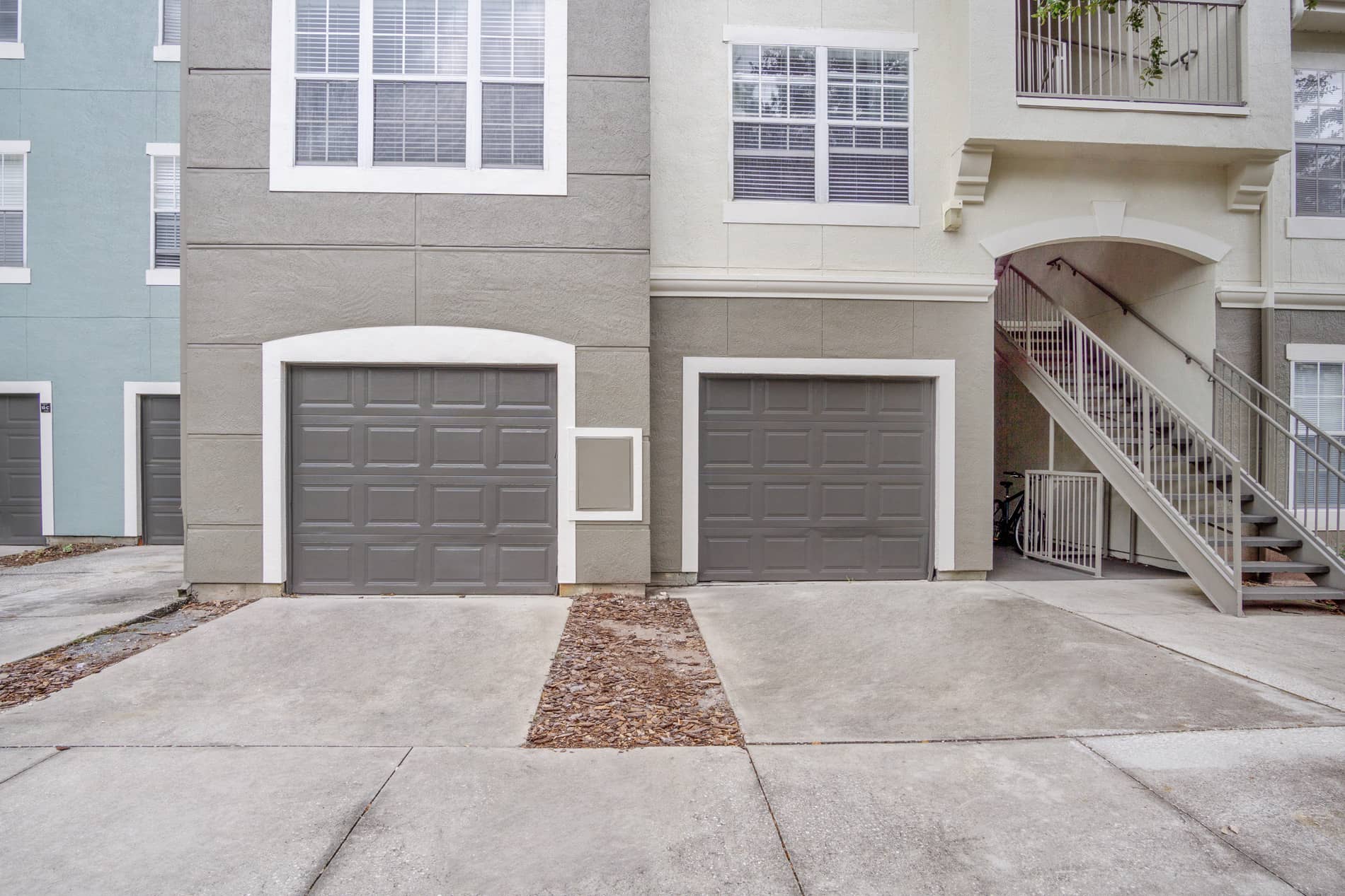 Ashton at Waterford Lakes exterior