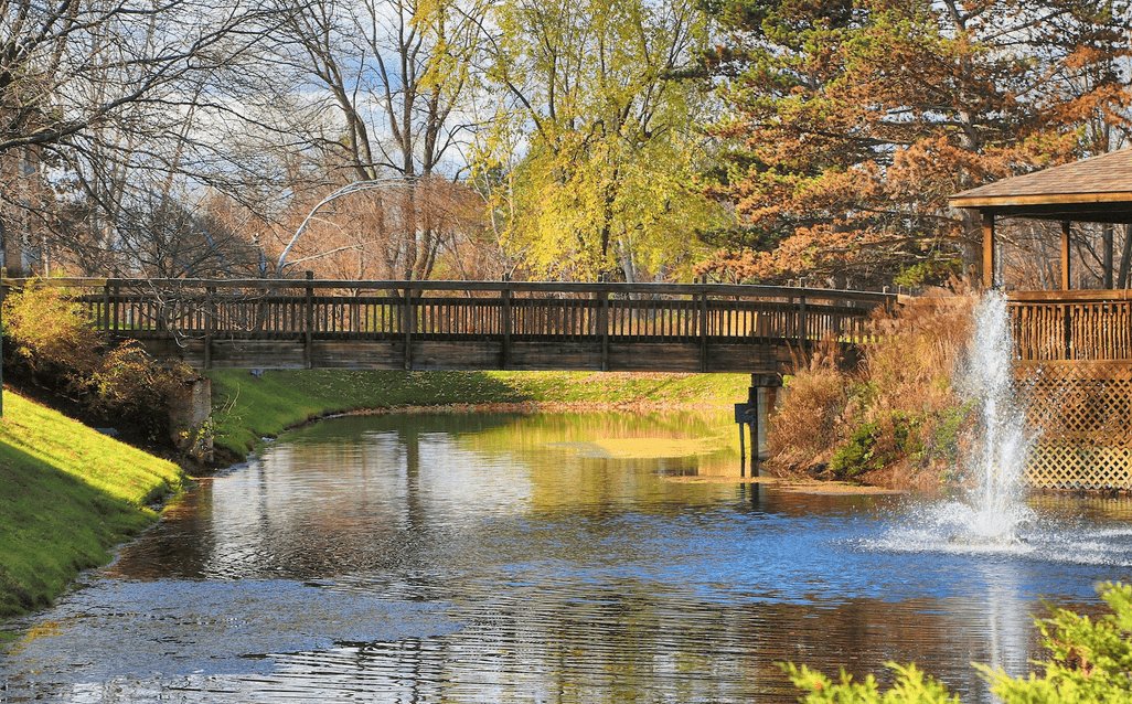 Ashton Lake Apartments Unit 3 Amenities