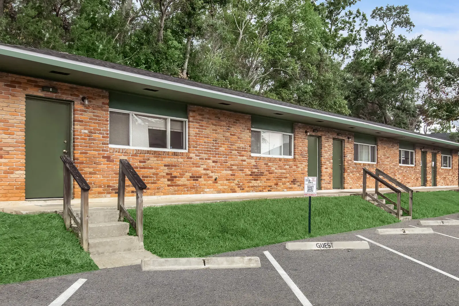 Ashton Place Apartments exterior