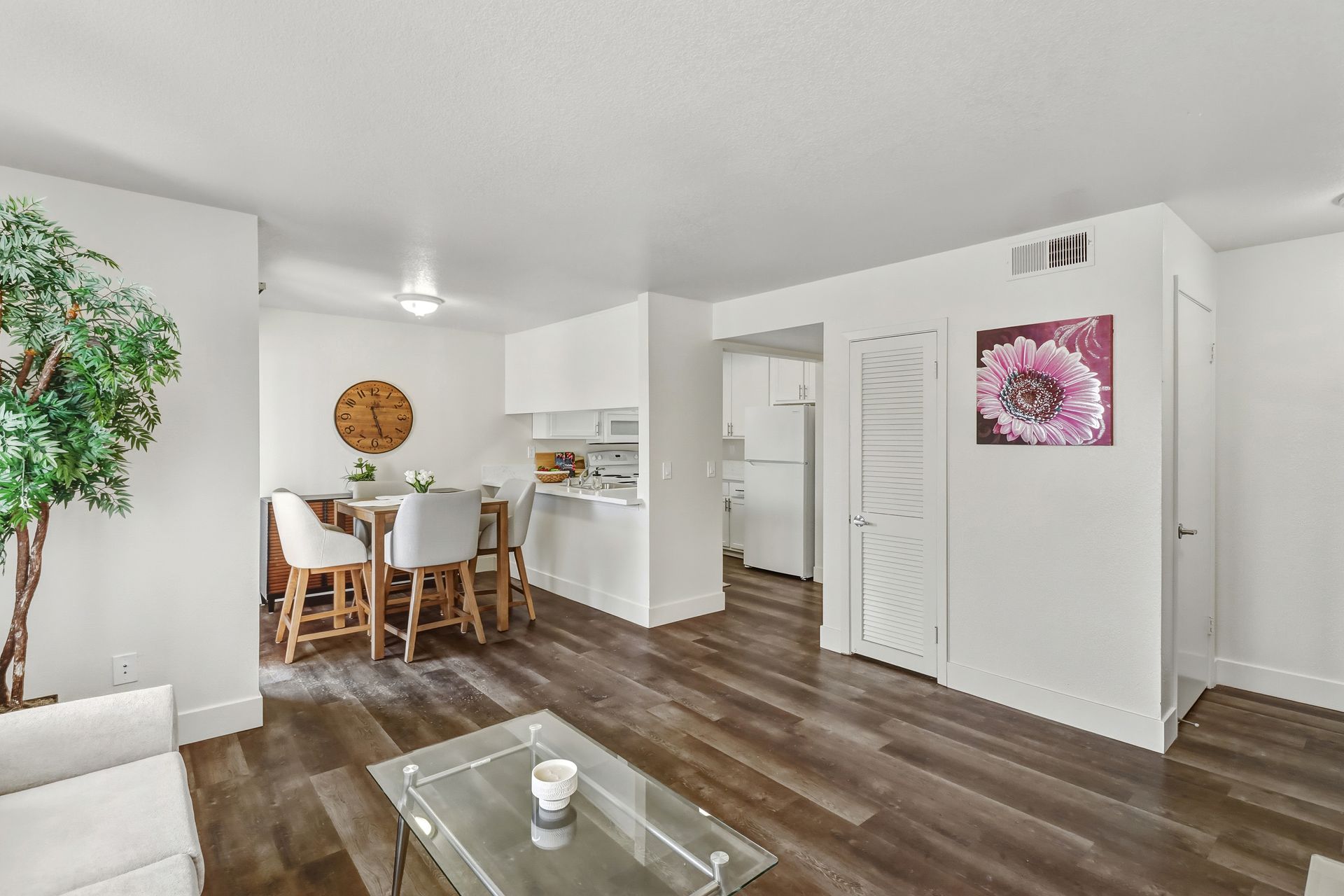 Aspen Village Apartments exterior