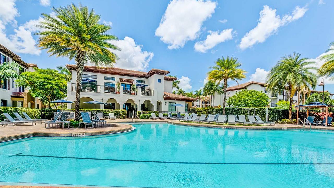 Atlantico at Kendall Exterior